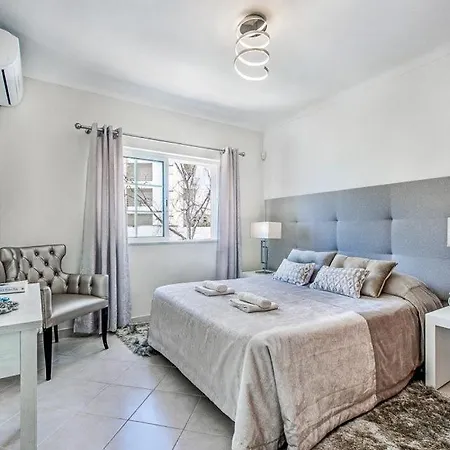 Villa Sleeps 8 With Pool Air Con And Wifi Gale de Cima